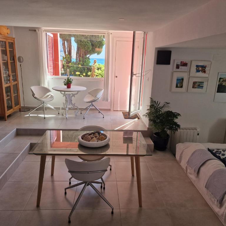 La Muralla Roja - One-Bedroom Apartment - 5