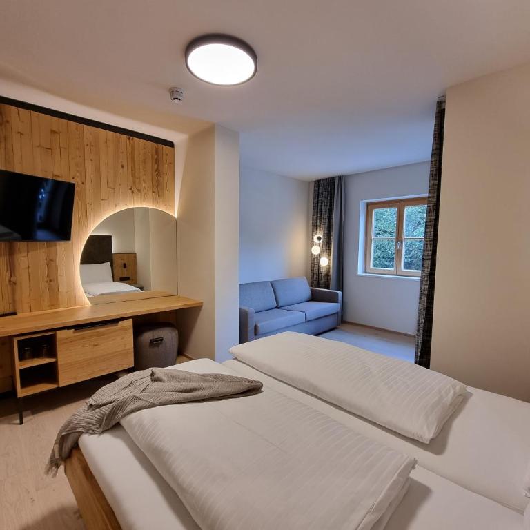Hotel Matschner - Familienzimmer mit Bergblick - 8