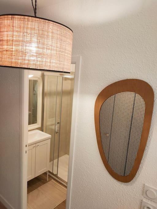 Agréable studio avec balcon et parking - Appartement 1 Chambre - 10