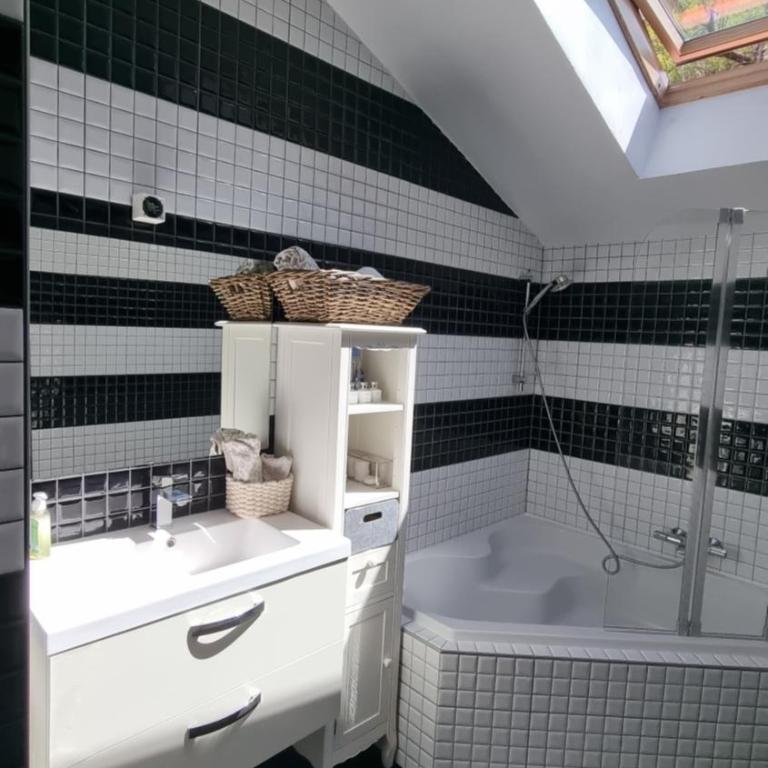 Charming 6 bed chalet in 4 Valleés - Chalet - 19