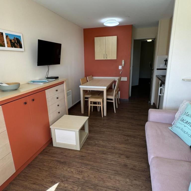 CAP ESTEREL Allée des Fleurs - Appartement CLIMATISE 5 personnes vue mer - Apartment mit 1 Schlafzimmer - 9
