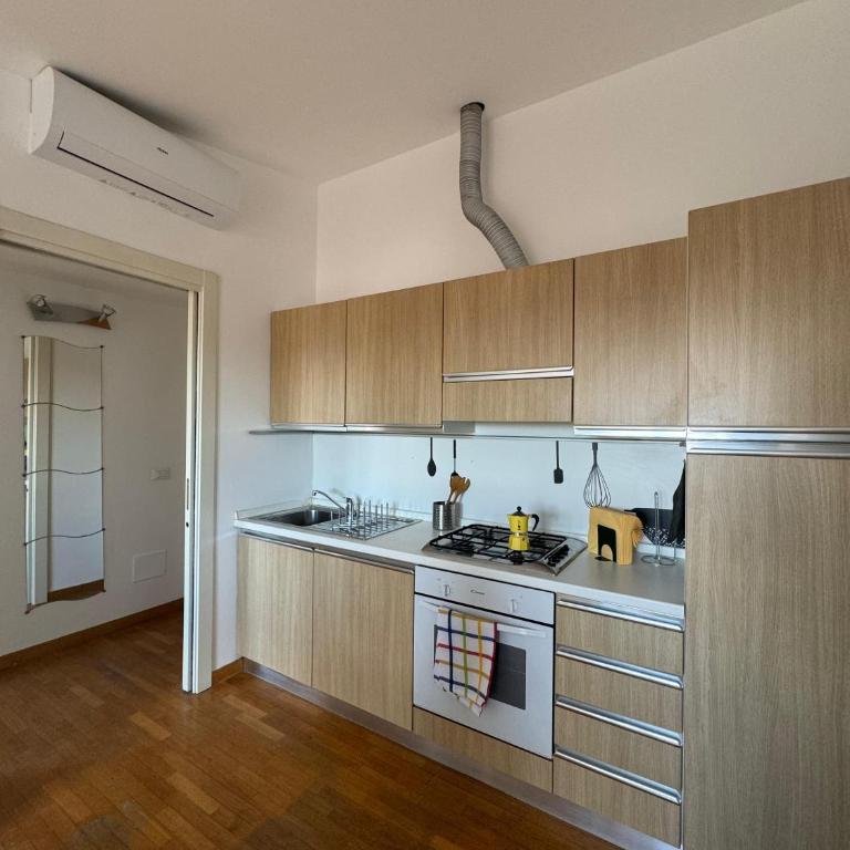 Appartamento Isola- Attico con Balcone - Appartamento con 1 Camera da Letto - 6