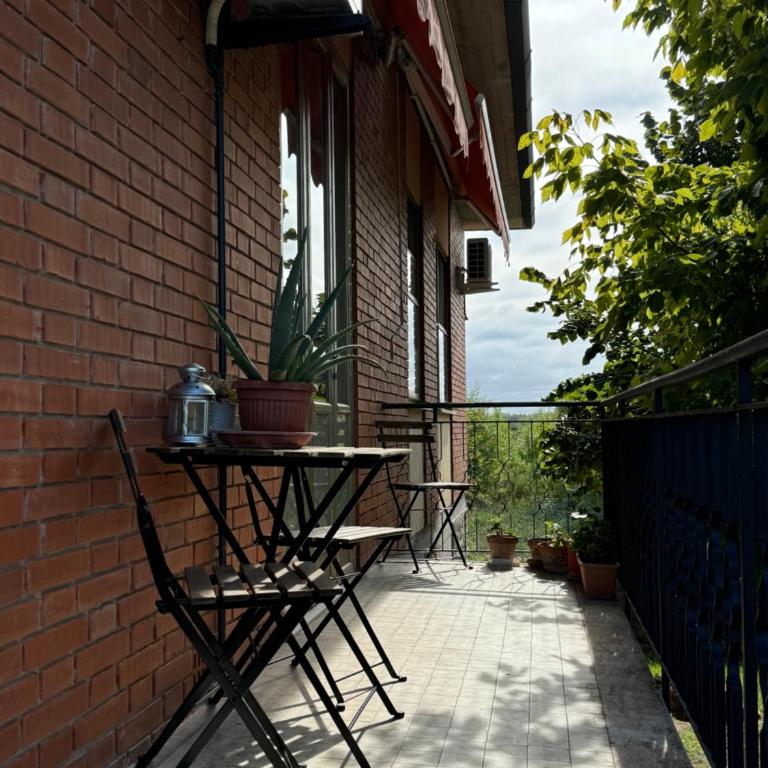 Lucy's House, elegante alloggio rustico con tutti i comfort moderni a Pisa - Camera Familiare con Terrazza - 2