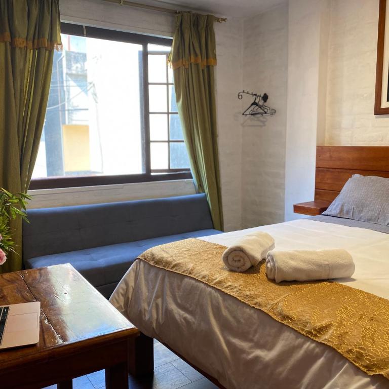 Mercedes Restaurant B&B - Triple Room with Private Bathroom - 2