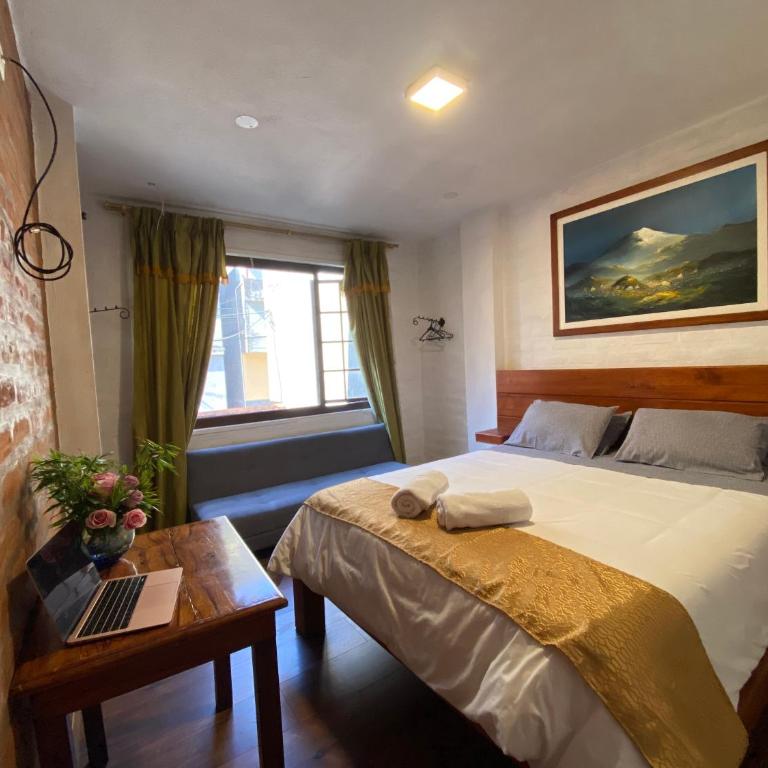 Mercedes Restaurant B&B - Triple Room with Private Bathroom - 4