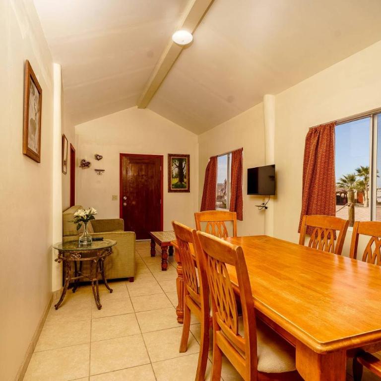 Beach Bungalow, Pool and direct Beach Access - Bungalow - 4