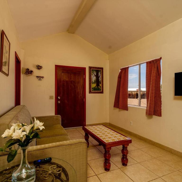 Beach Bungalow, Pool and direct Beach Access - Bungalow - 8