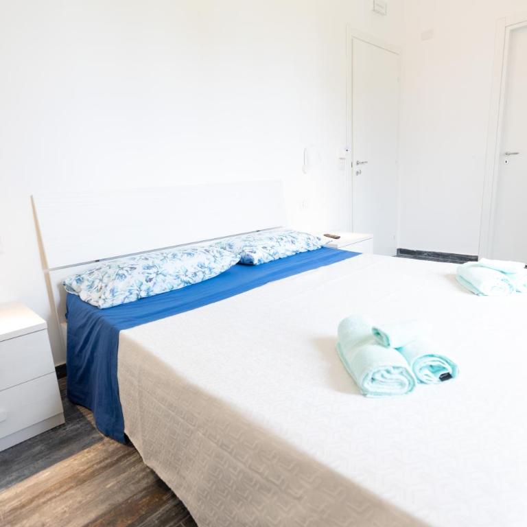 Planetarium Tropea - Double Room with Sea View - 8