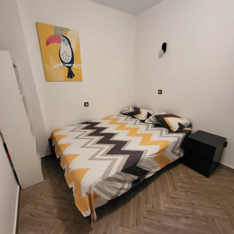 Sunset Apartment - Two-Bedroom Apartment - 14