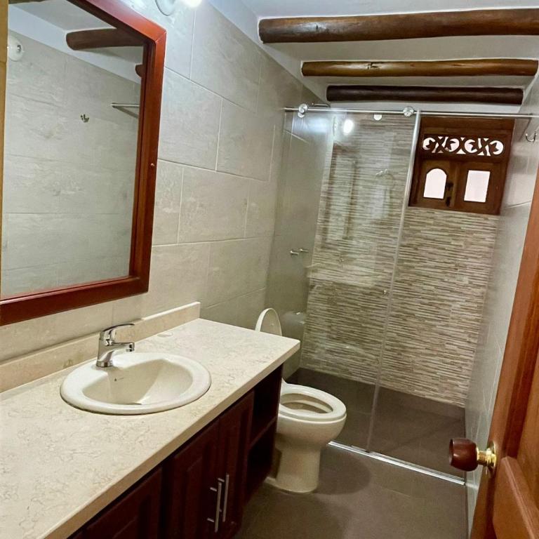 Hotel Boutique Cenit - Suite con bañera de hidromasaje - 7