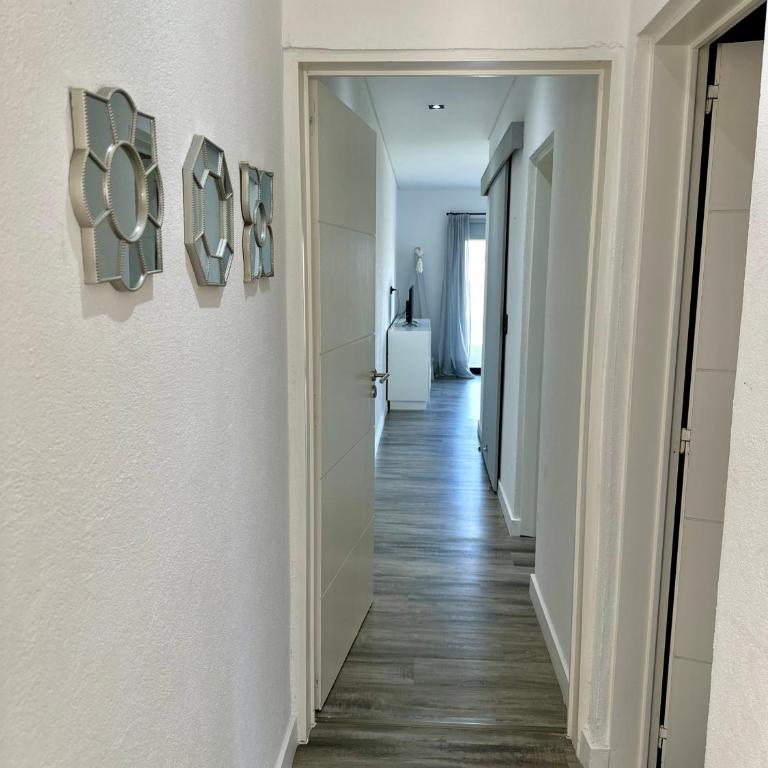Casa familiar a la laguna en San Sebastian, Escobar, 3 dormitorios, jardín, pileta, parrilla y canoas - Casa de 3 dormitorios - 15