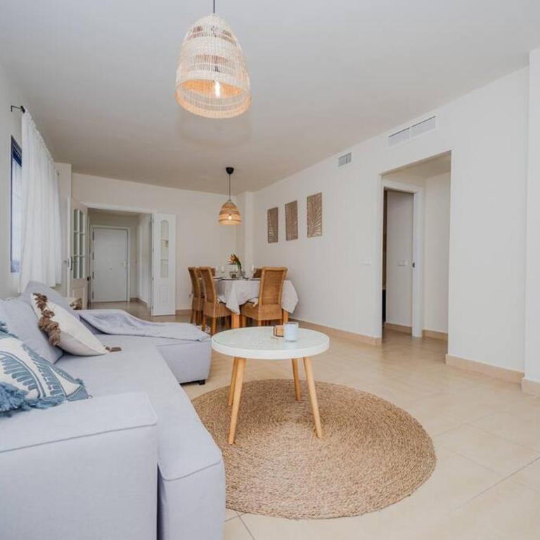 Seaview 2-Bedroom Apartment Pool, Terrace & Cerro Gordo Nature Park - Two-Bedroom Apartment - 10
