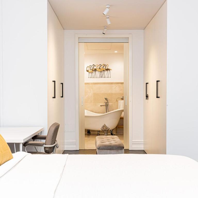 Sebastian Souviron Suites in Malaga by Solaga Holiday Homes - Apartamento Deluxe de 2 dormitorios - 17