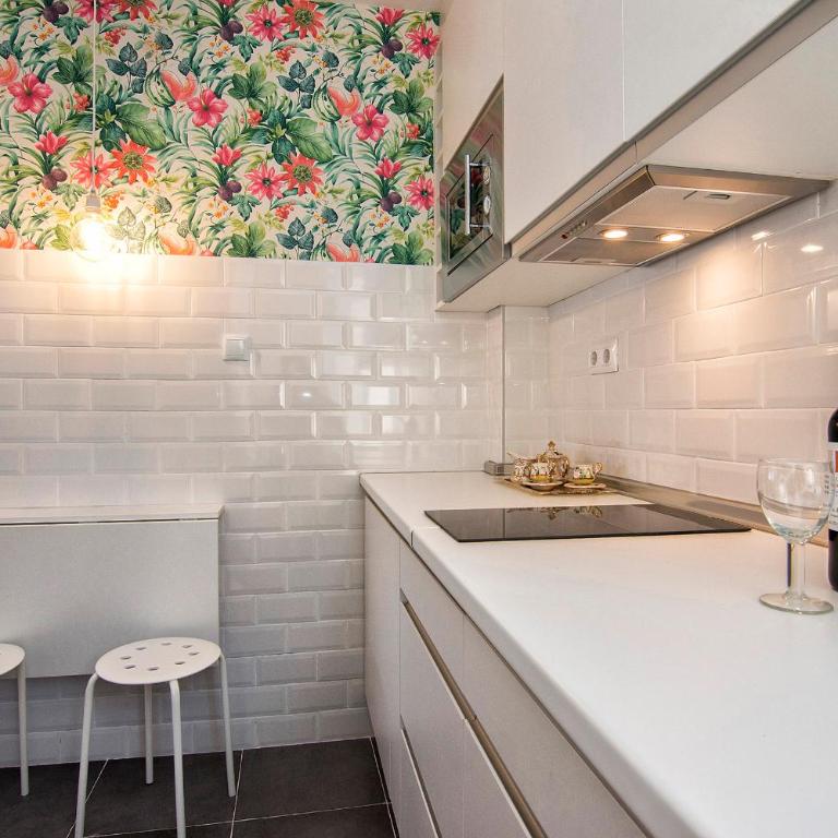 tuGuest Aben Humeya - Three-Bedroom Apartment - 25