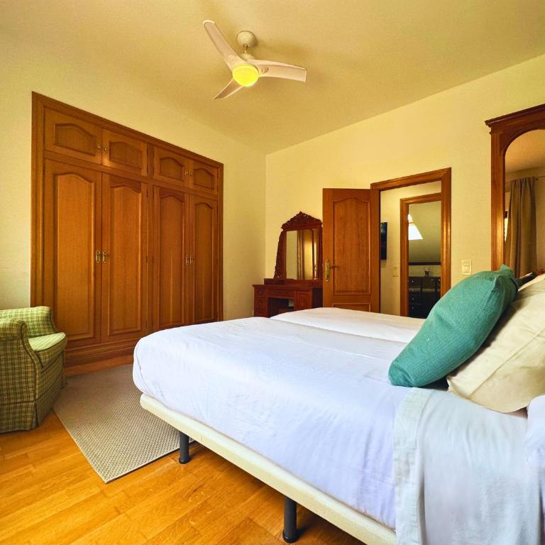 Dos Torres Ático Dúplex - Céntrico con Vistas a la Ciudad - Apartamento de 3 dormitorios - 21