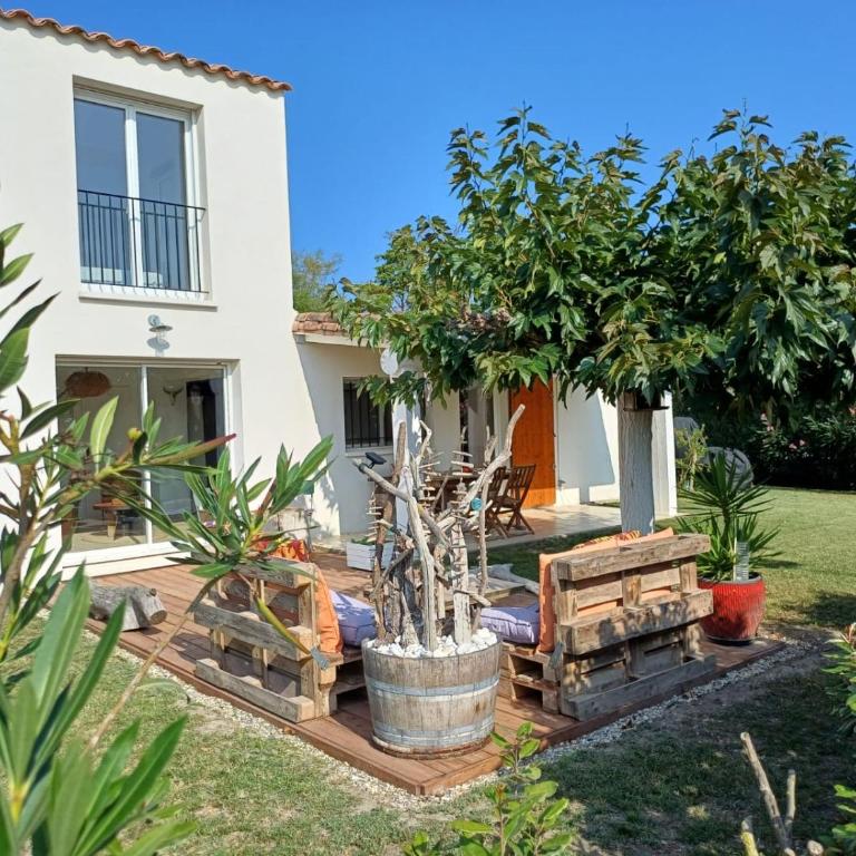 Superbe mazet en Camargue, jardin, parking, terrasses, climatisation, internet - Maison 2 Chambres - 1