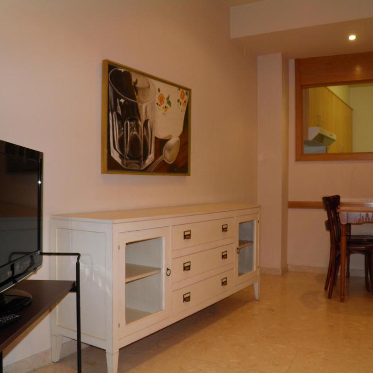Apartaments St. Jordi Comtal - Apartamento de 3 dormitorios (5 adultos) - 13