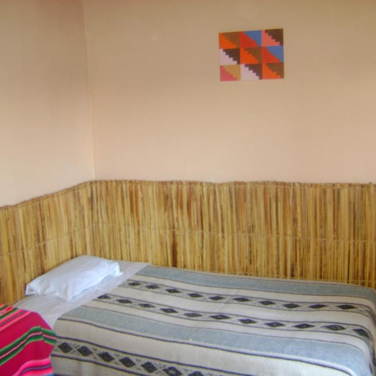 Hospedaje y Restaurante Saywa - Standard Single Room with Shared Bathroom - 1