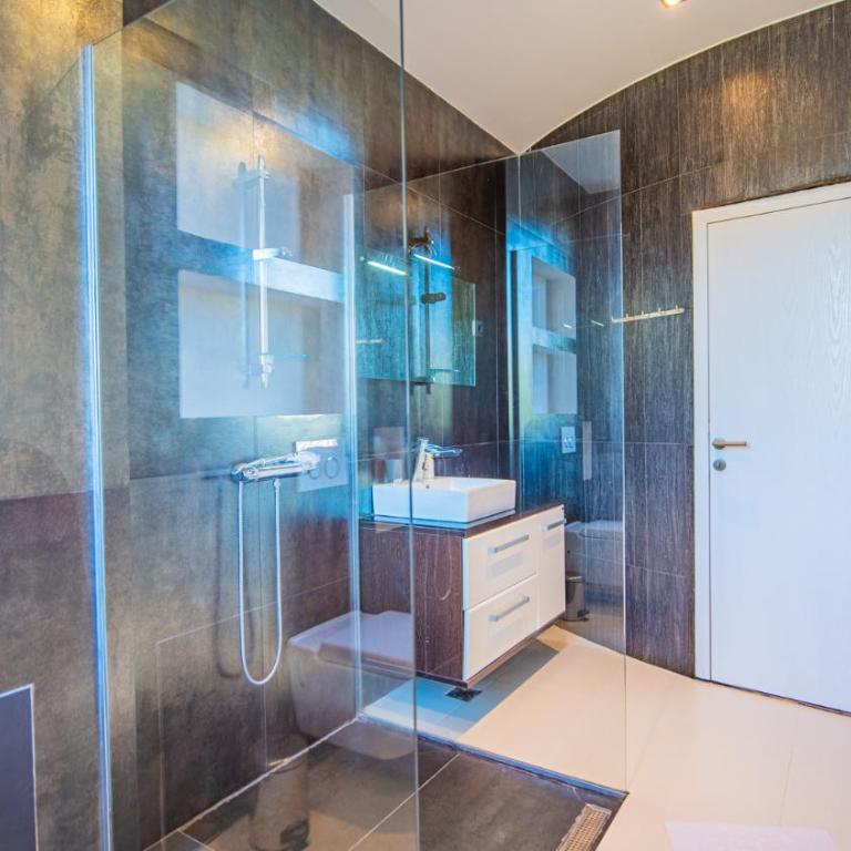 Villa Harizma - Two-Bedroom Villa - 45