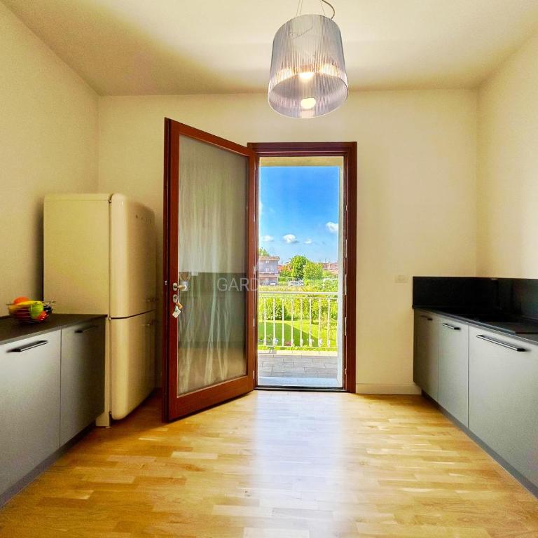 Villa Marina - Risveglio Vista Lago con Piscina - Villa con 3 Camere da Letto - 9