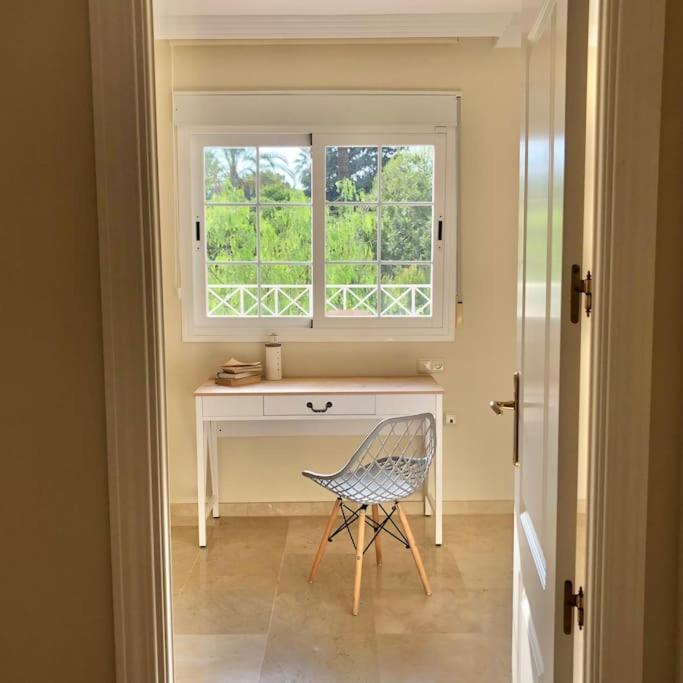 Marbella, Río Real Golf - Three-Bedroom Apartment - 14