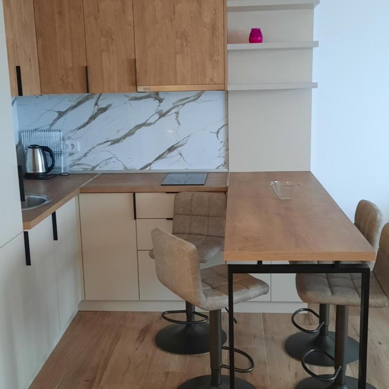 Eagles Locus Apartments - Two-Bedroom Apartment - 8