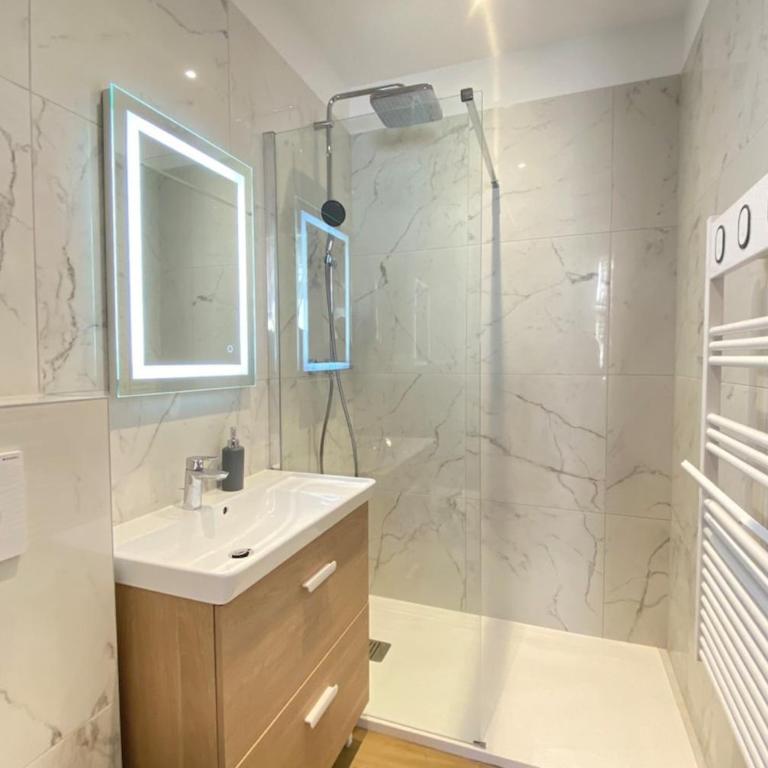 06AN - Beautiful apartment in the heart of Old Antibes - Appartement 1 Chambre - 9
