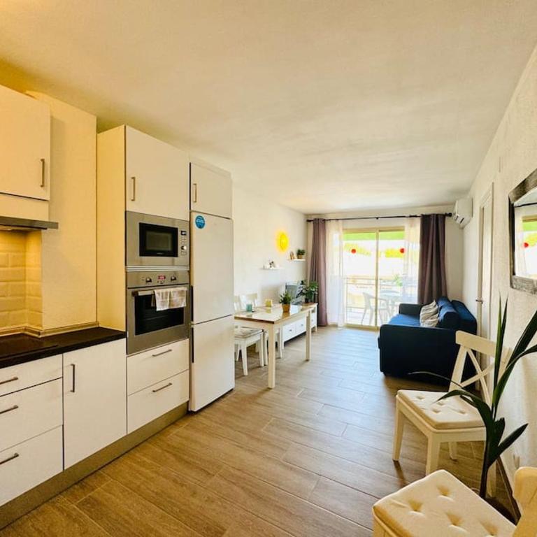 Renovado y moderno espacio con piscina y vistas - Apartamento de 1 dormitorio - 1