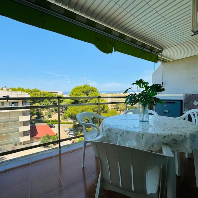 Renovado y moderno espacio con piscina y vistas - Apartamento de 1 dormitorio - 6