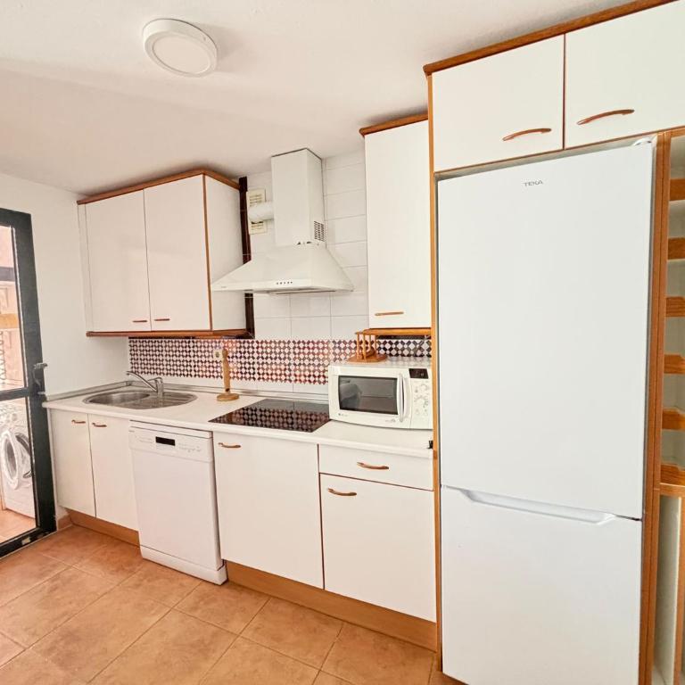 Azul Zahara Playa Apartamemtos Primera Linea - Apartment - 14