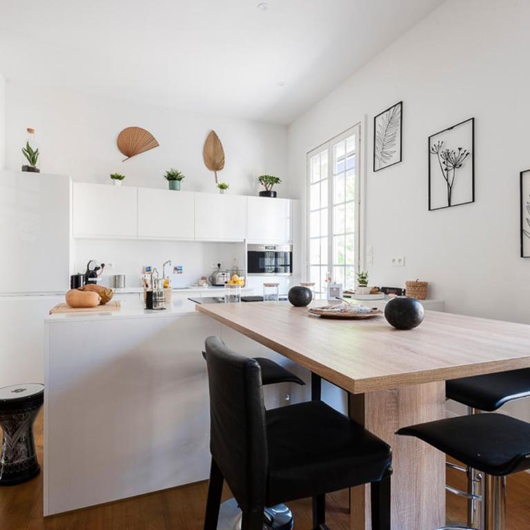 LESEHAN APPARTEMENT AIGUES MORTES Vue Remparts - Apartment mit 1 Schlafzimmer - 5