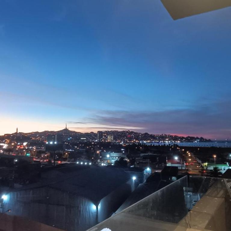 Departamento nuevo Santa Rosa del Mar, familiar, bien iluminado y cerca de todo, con estacionamiento gratis - Apartamento de 3 dormitorios - 31