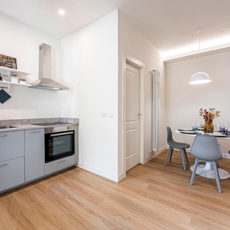Fortezza da Basso - Center 5 Min & Patio - Appartamento Deluxe con 2 Camere da Letto e Balcone - 23
