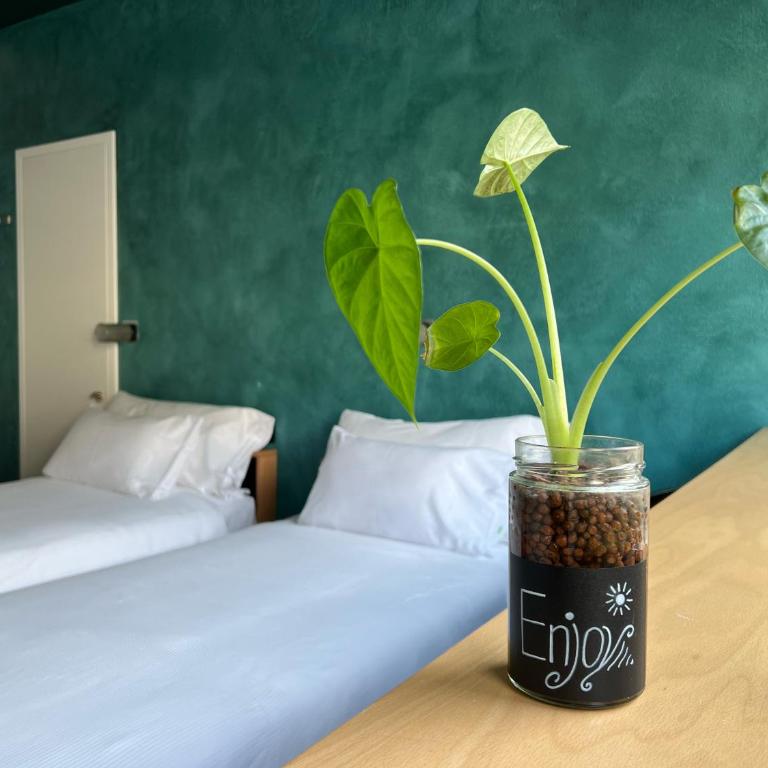 Riva Rooms & Studios - Check-In 24hr - Camera Tripla con Vista Montagna - 6