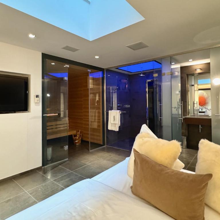 KITZ DELUXE SUITE 1 & 2 im Zentrum mit eigenem SPA & PARKEN by belle-stay - Suite 2 Chambres - 21