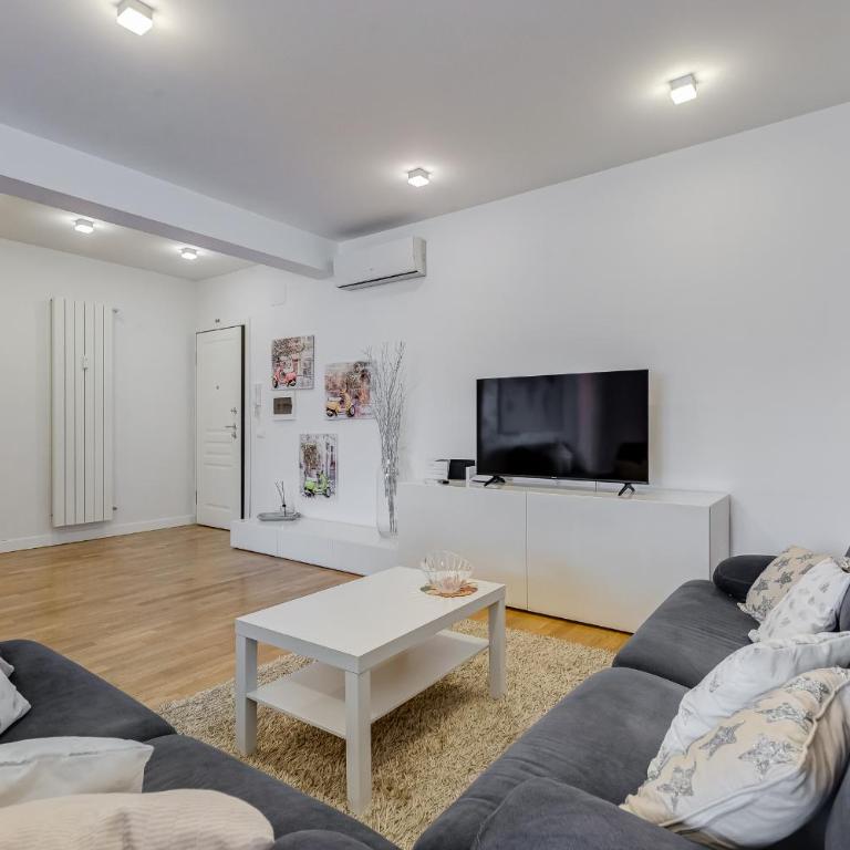 Valle Aurelia Vatican apartment - Beutiful View & Wi-Fi - Three-Bedroom Apartment - 34