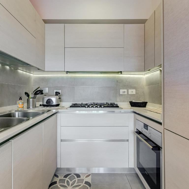 Valle Aurelia Vatican apartment - Beutiful View & Wi-Fi - Three-Bedroom Apartment - 21