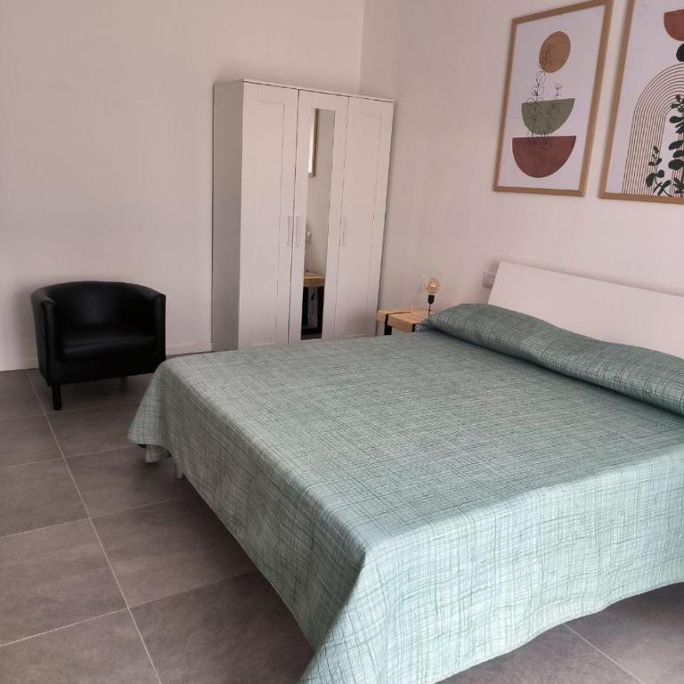 Room 48 Bologna - Double Room with Private Bathroom - 5