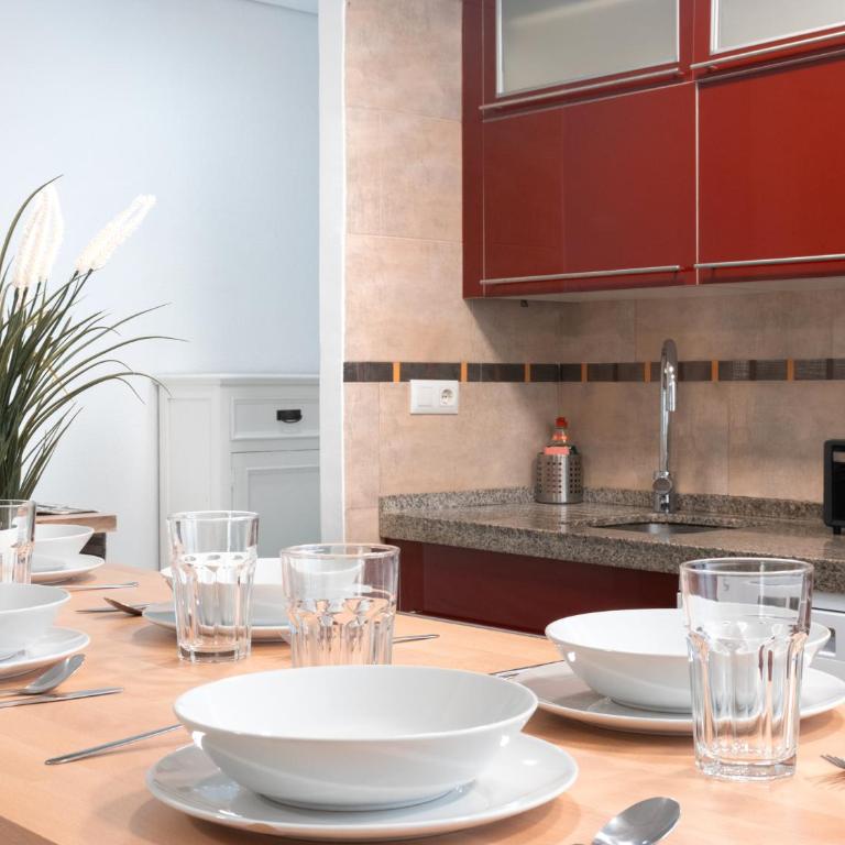 Triana Riverside & Home Cinema - Apartment - 11