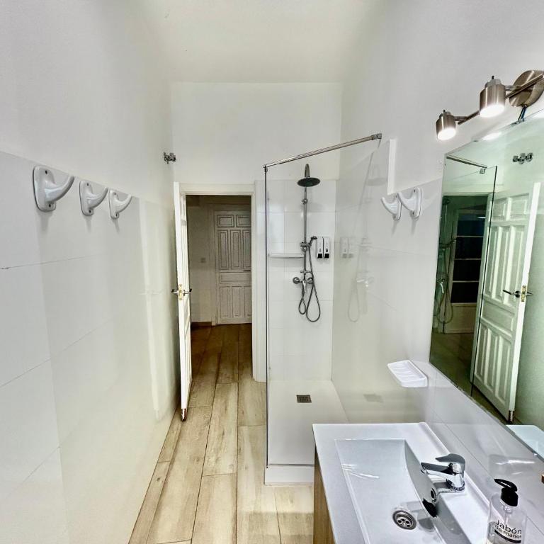 Acogedor apt 8pax 4Bdr 2Bth- CozyHomeSevilla2 - Apartamento - 27