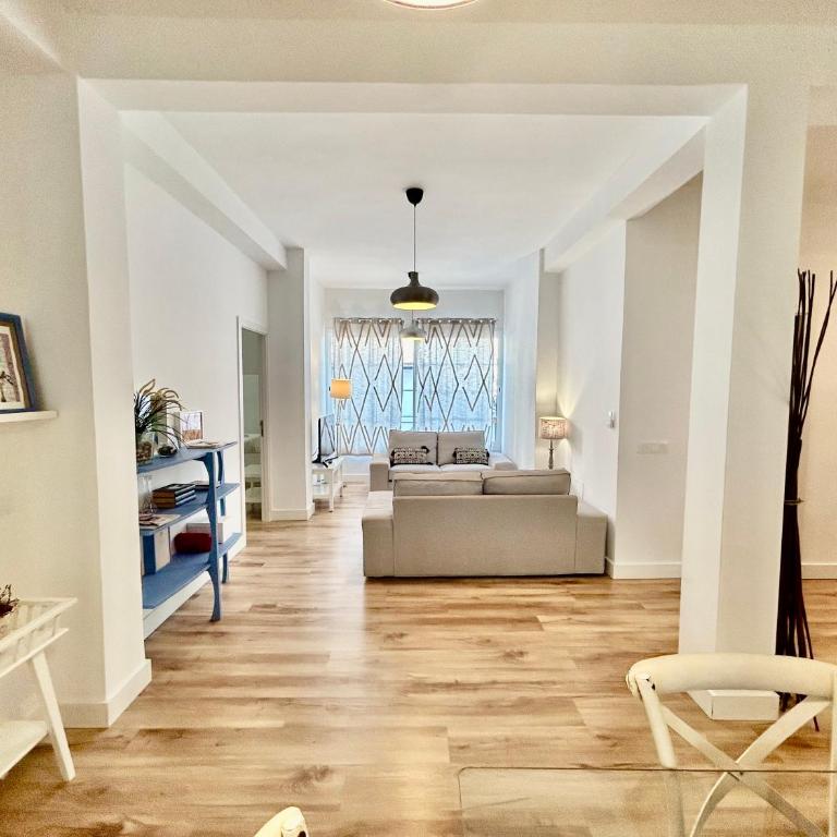 Acogedor apt 6pax 3Bdr 2Bth - CozyHomeSevilla5 - Apartamento de 3 dormitorios - 22