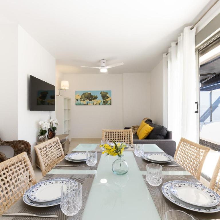 UHC Salou Villa Family Complex - Apartamento Ático de 3 dormitorios con vistas a la piscina - 19