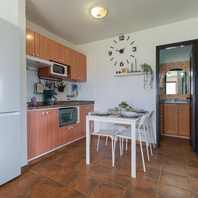 Private Solarium Home - Terrace & Beach Views - Apartamento de 2 dormitorios con terraza y vistas al mar - 24