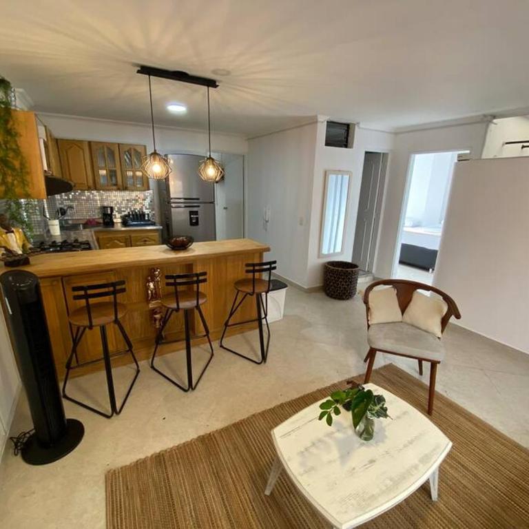 laureles excelente ubicacion la 70 estadio, cerca al poblado - Apartamento de 2 dormitorios - 33