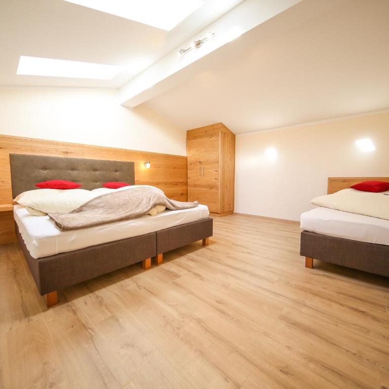 Residence Alpin - Apartment mit 2 Schlafzimmern und Balkon - Nr. 3 - 12