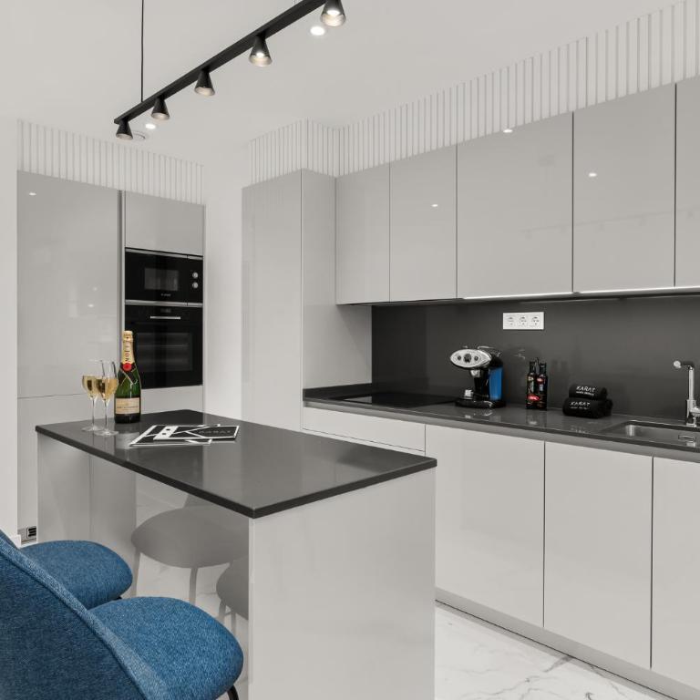 7 Luxury Suites By KARAT - Apartamento de 2 dormitorios con balcón y vistas al mar - 12