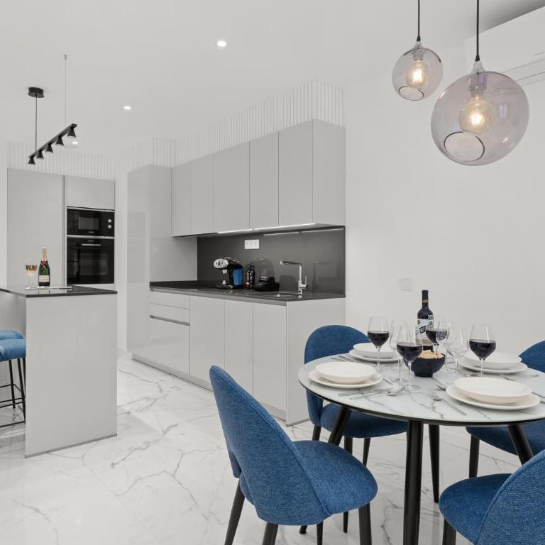 7 Luxury Suites By KARAT - Apartamento de 2 dormitorios con balcón y vistas al mar - 11