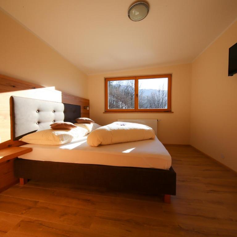 Residence Alpin - Apartment mit 2 Schlafzimmern und Balkon - Nr. 3 - 4