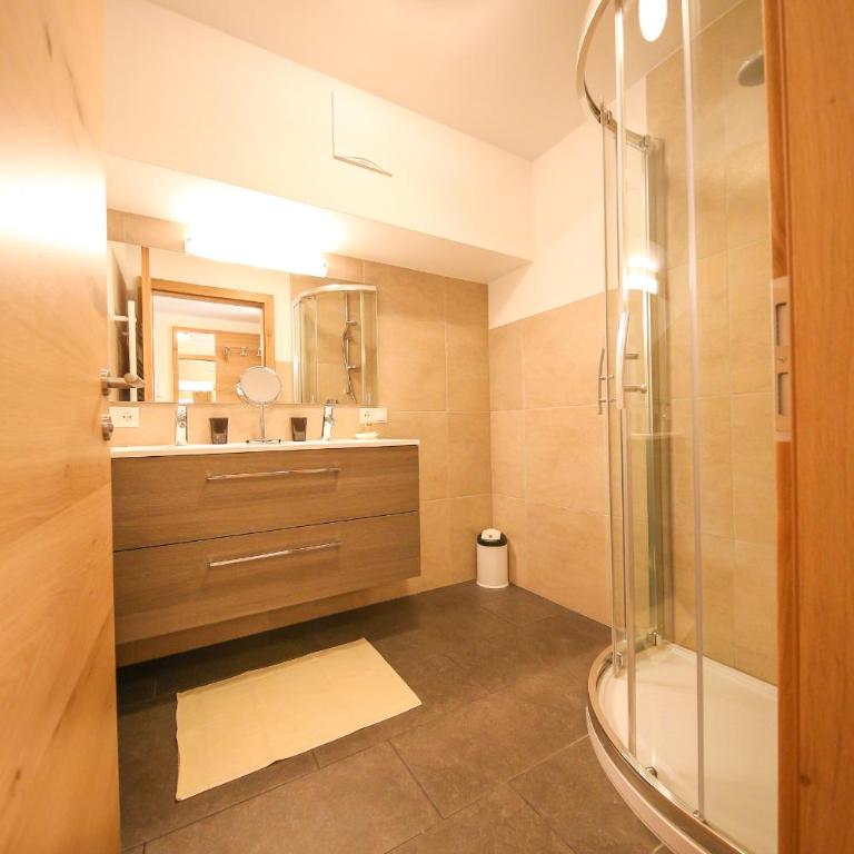 Residence Alpin - Apartment mit 2 Schlafzimmern und Balkon - Nr. 3 - 6