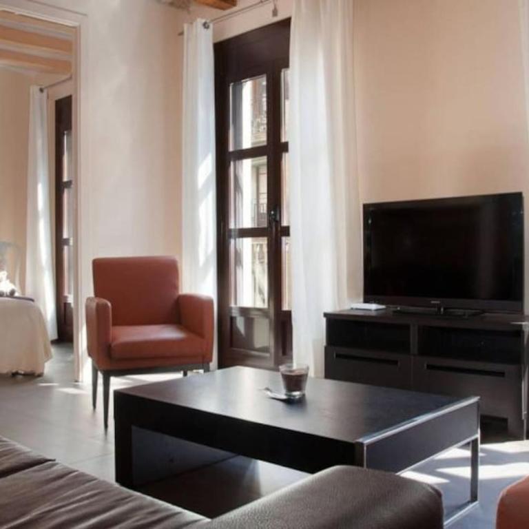 EL born - spacious 2 bedrooms - Apartment - 1